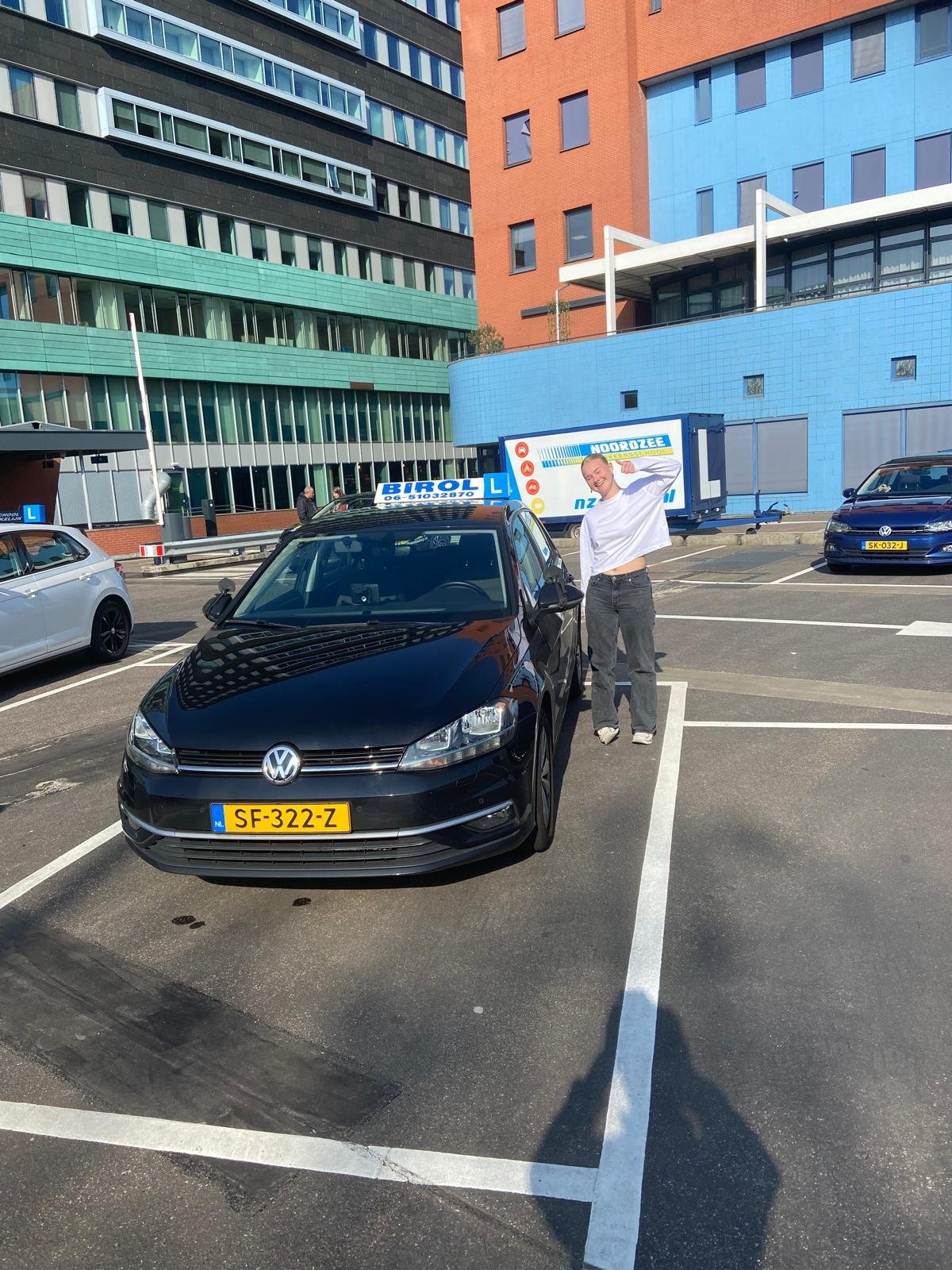 Geslaagde leerling bij Rijschool Birol