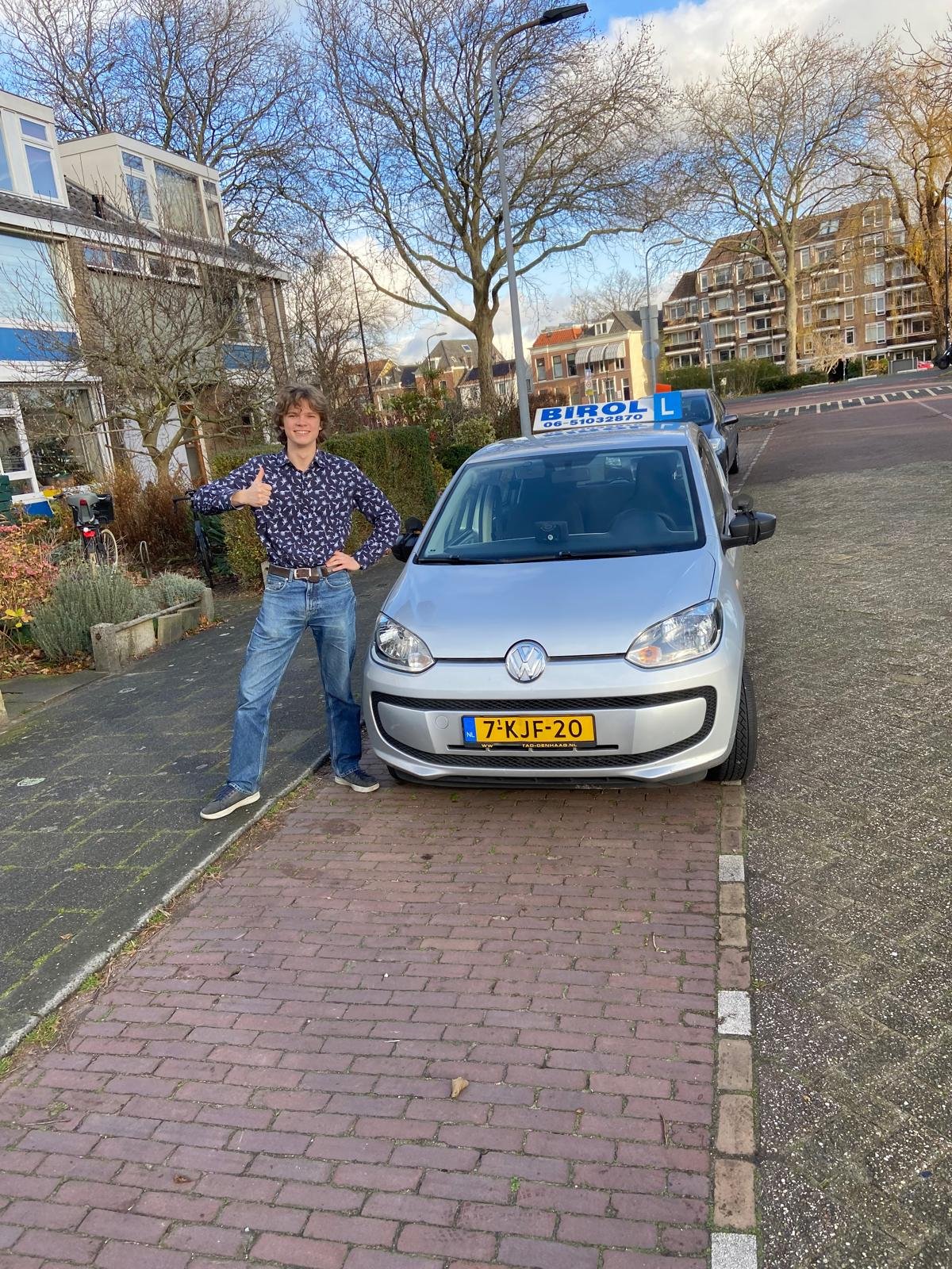 Geslaagde leerling bij Rijschool Birol