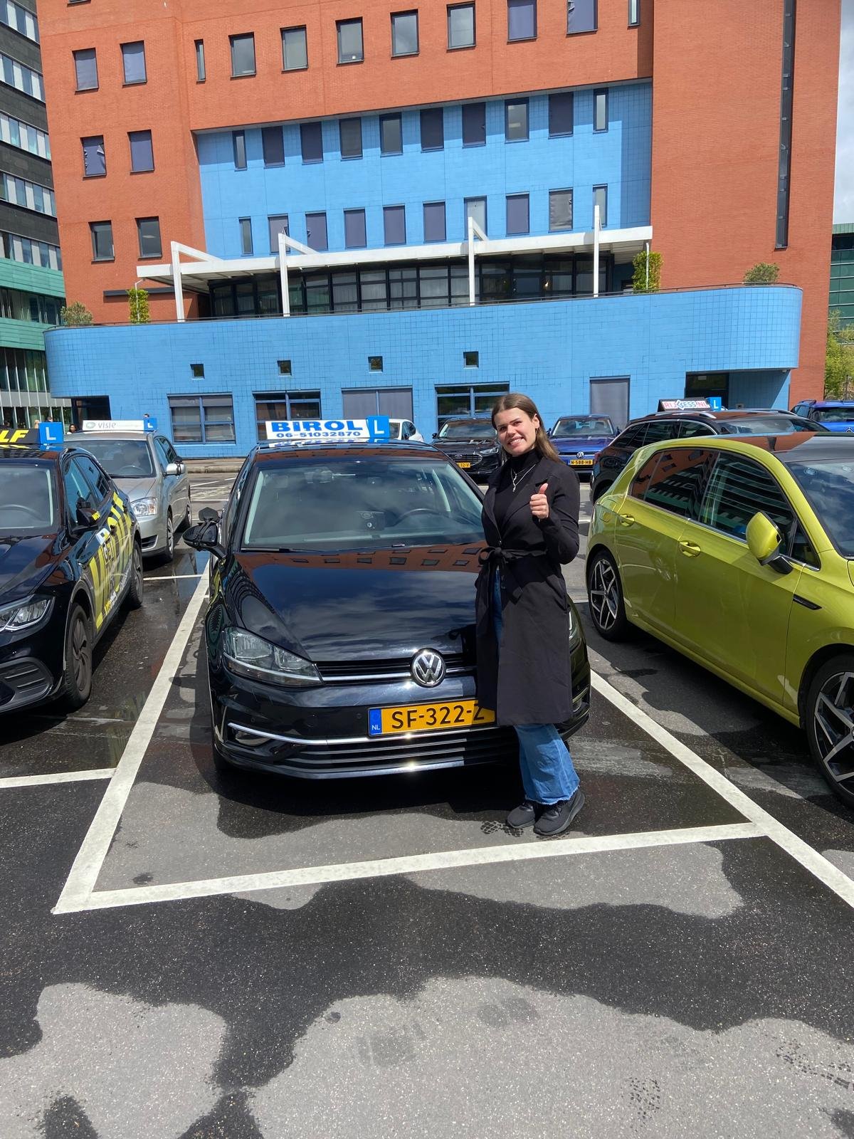 Geslaagde leerling bij Rijschool Birol